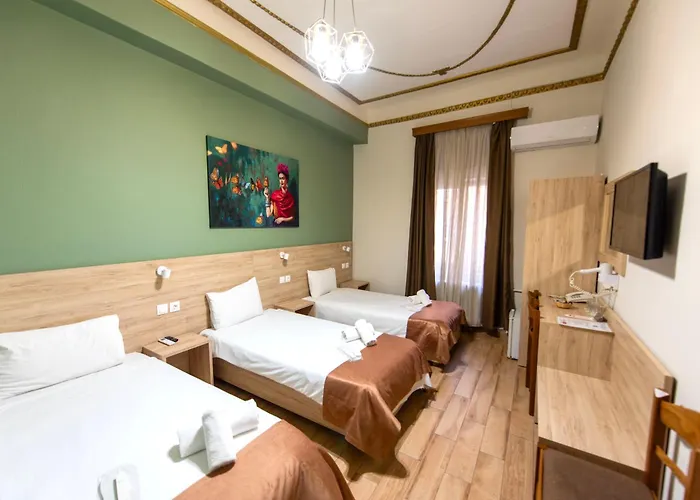 Otel Nea Metropolis 3*