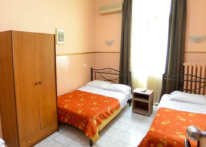 Hotel Nea Metropolis 3*