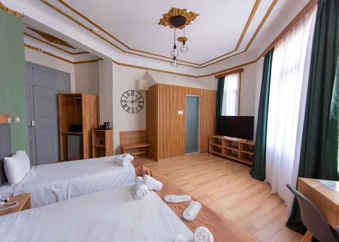 Nea Metropolis Otel 3*