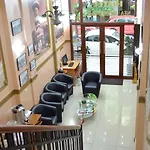 ネア メトロポリス 3*