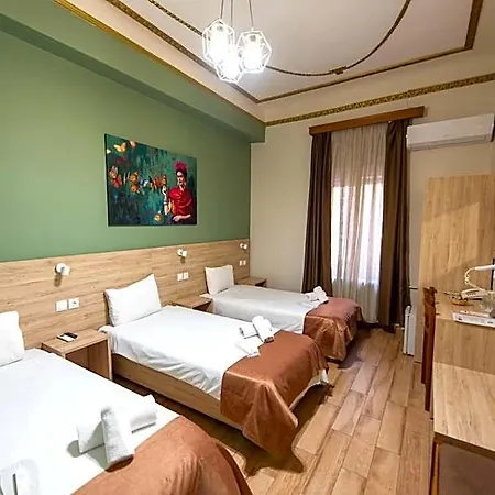 Nea Metropolis 3*