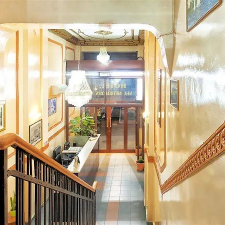 호텔 네아 메트로폴리스