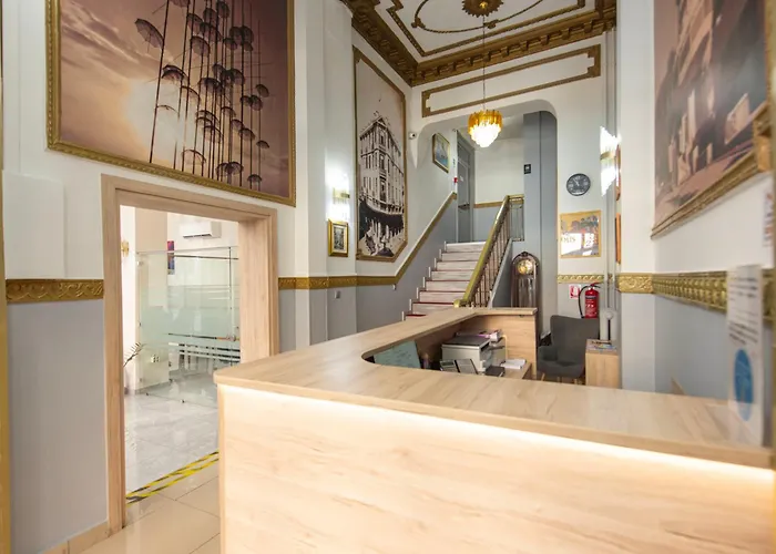 Hotel Nea Metropolis 3*