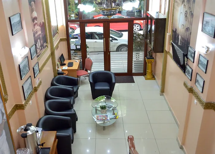 Nea Metropolis Hotel 3*