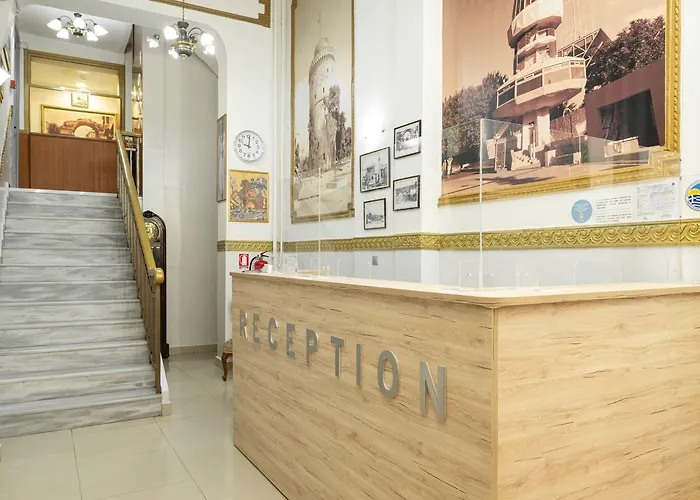 Hotel Nea Metropolis 3*